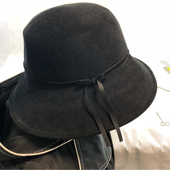 Helen Kaminski Black Hat great for winter days main image 6